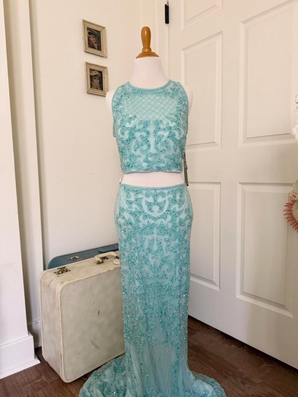 Vintage Y2K Aquamarine Beaded Mermaid Two Piece Formal Set